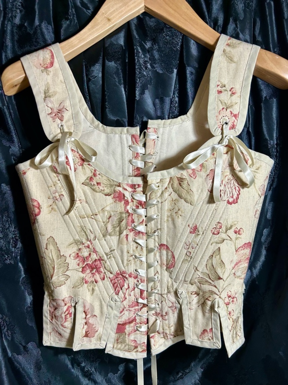 18th century Stay🐣🐥